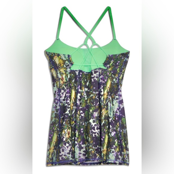 🍋 Lululemon Dancing Warrior Tank
Floral Sport White Multi / Pistachio Size 8 - Picture 3 of 11